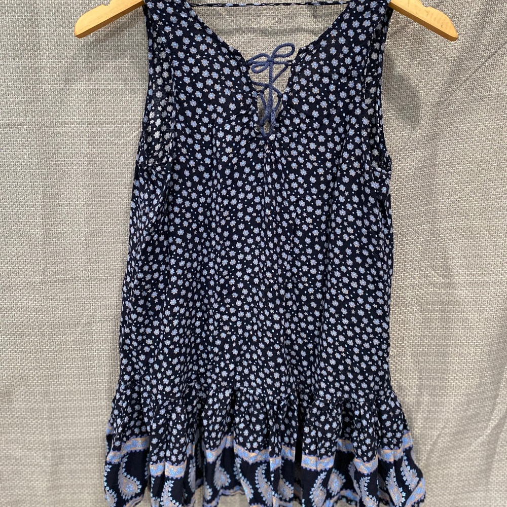 En Creme Tank Top - Size Medium